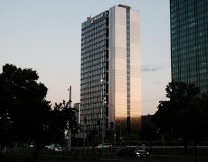 Microsoft Edge steals your data