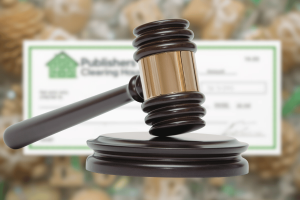 Jamaican man faces federal charges in sweepstakes elder fraud case in Connecticut. A judge’s gavel resting on a sound block, with a blurred check in the background, symbolizing a federal fraud and sweepstakes investigation.